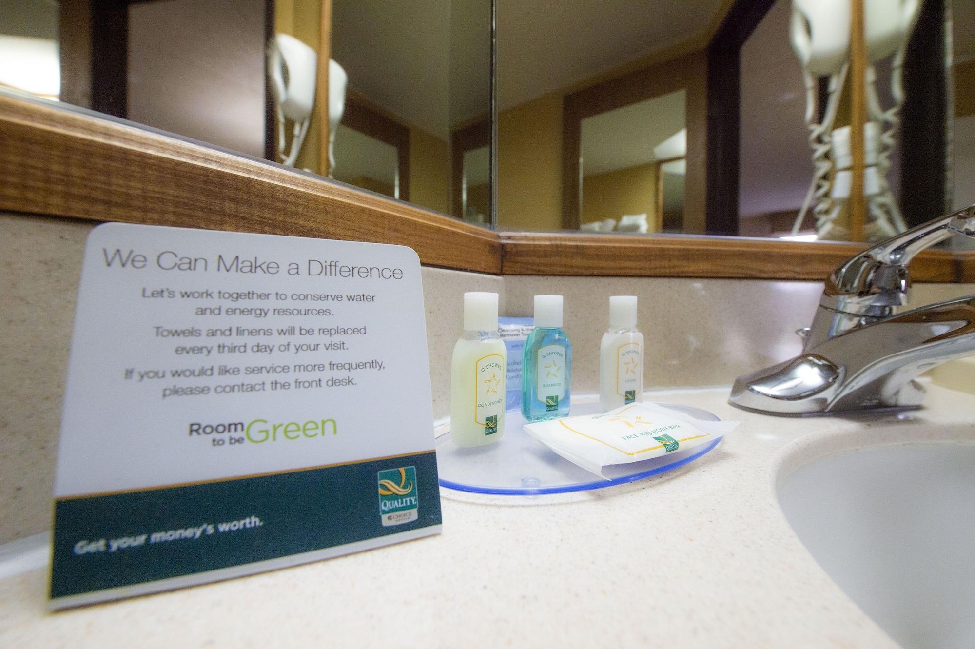 Quality Inn Colorado Springs South Экстерьер фото
