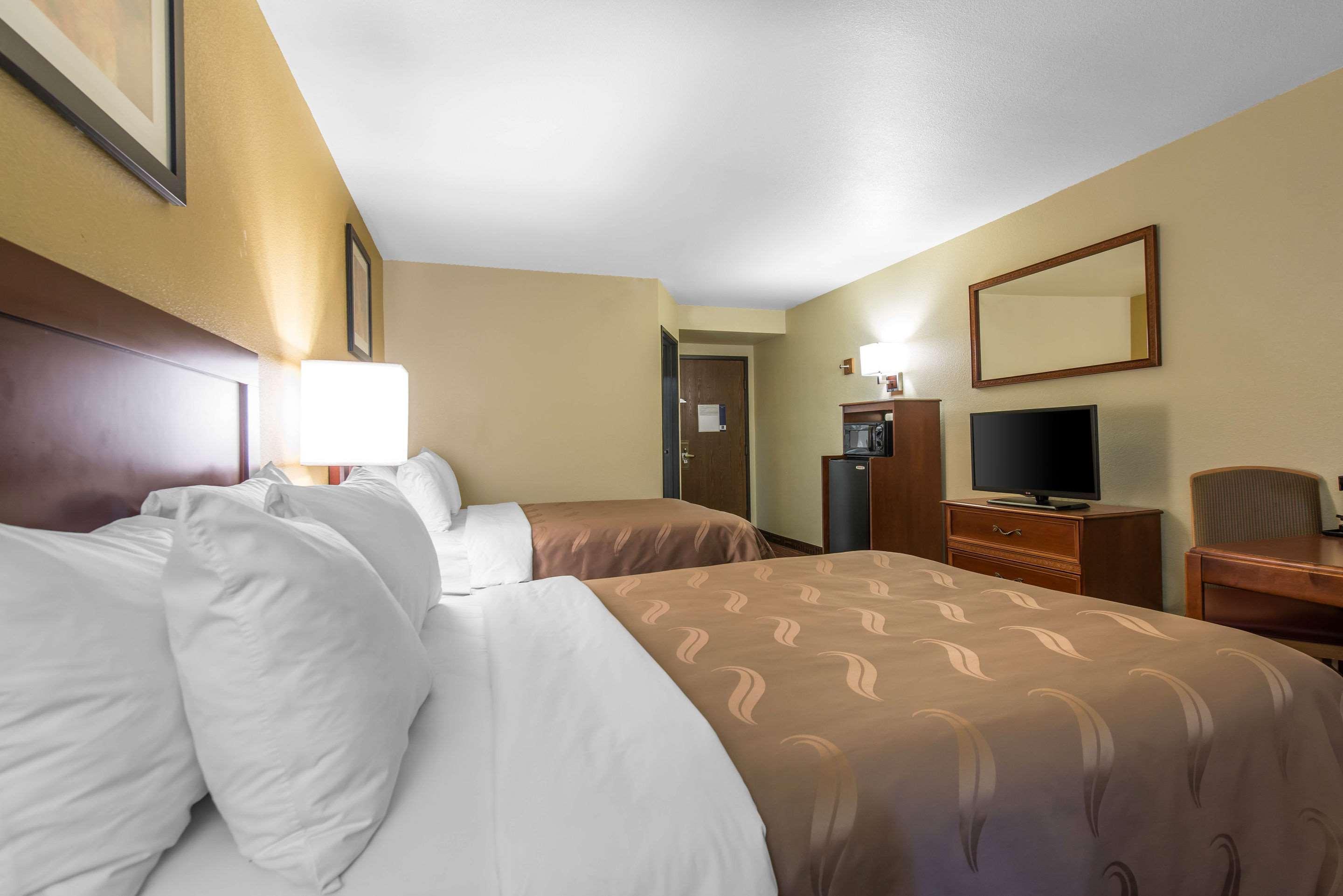 Quality Inn Colorado Springs South Экстерьер фото