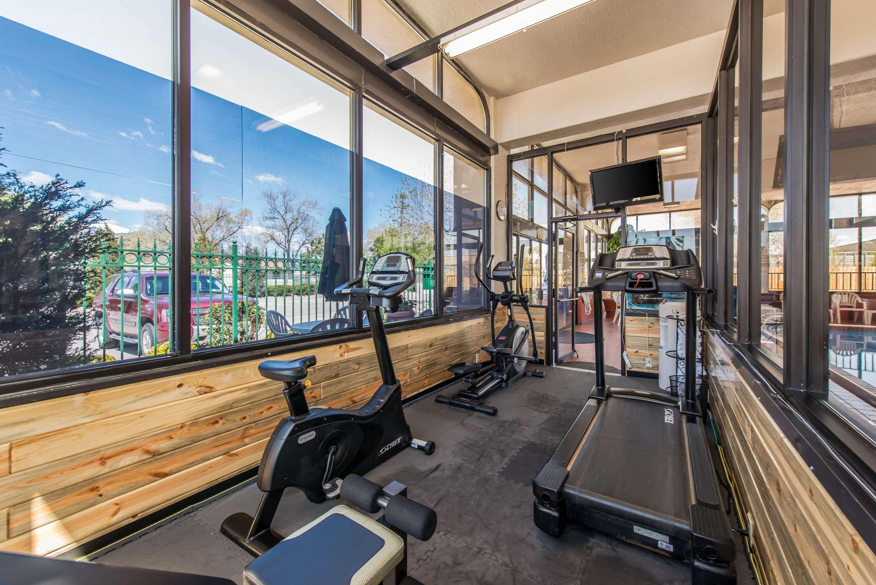 Quality Inn Colorado Springs South Экстерьер фото