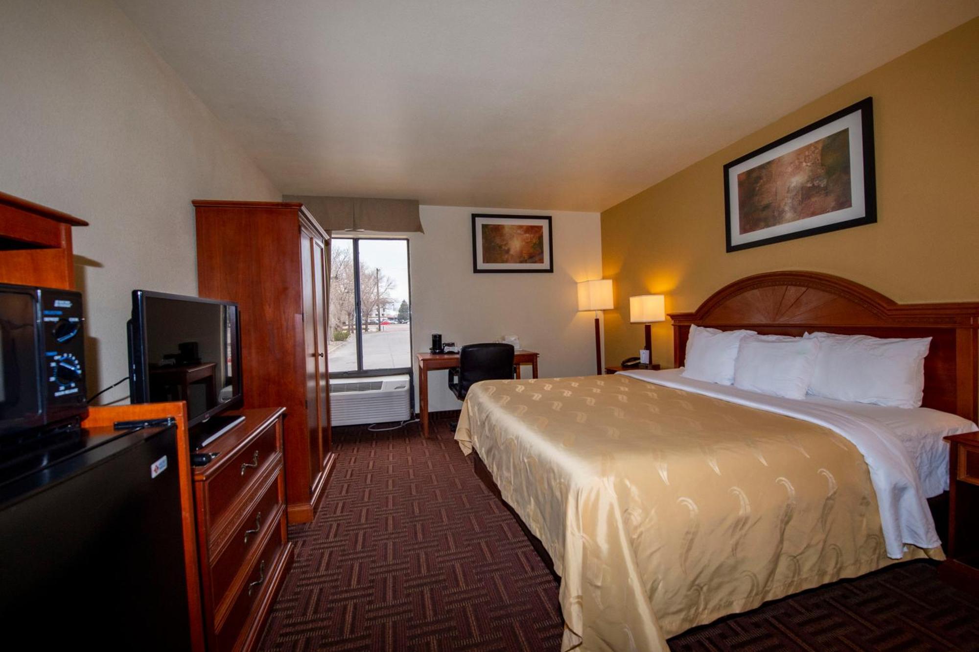 Quality Inn Colorado Springs South Экстерьер фото